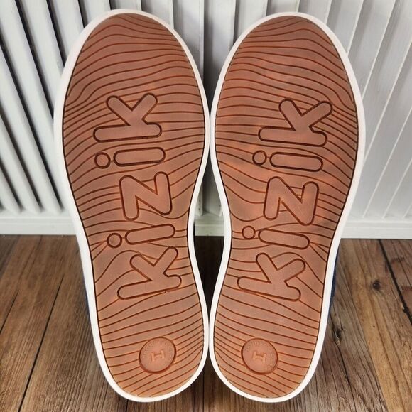 Stylish Navy Women's Athletic Sneakers - Picture 7 of 10